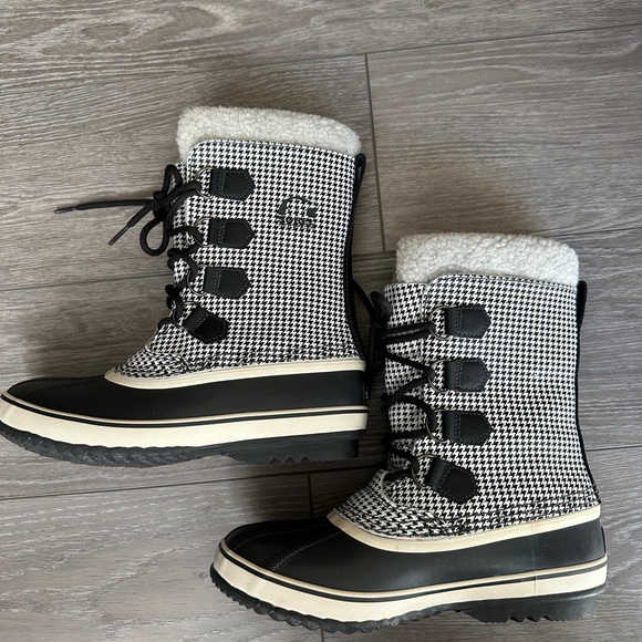 Sorel Houndstooth Joan Of Arctic Boot 8 - Picture 7 of 10